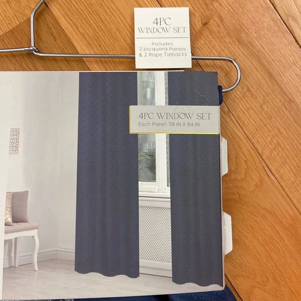 NWT Primrose 2 navy window panels